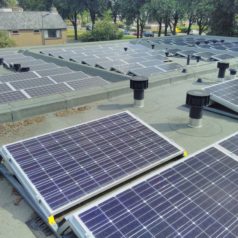 Zonnepanelen op KDC Rozemarijn, juli 2019